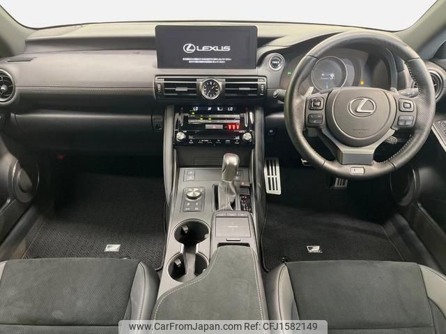 lexus is 2022 CFJ1582149 image 2