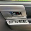 toyota voxy 2013 -TOYOTA--Voxy DBA-ZRR70W--ZRR70-0554403---TOYOTA--Voxy DBA-ZRR70W--ZRR70-0554403- image 17