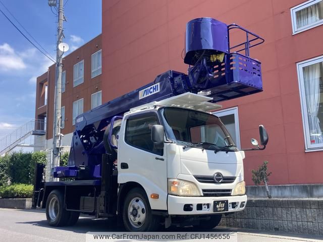 hino dutro 2011 GOO_NET_EXCHANGE_0400399A30250628W002 image 1