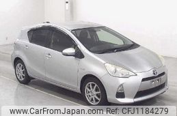 toyota aqua 2013 -TOYOTA--AQUA NHP10--2257368---TOYOTA--AQUA NHP10--2257368-