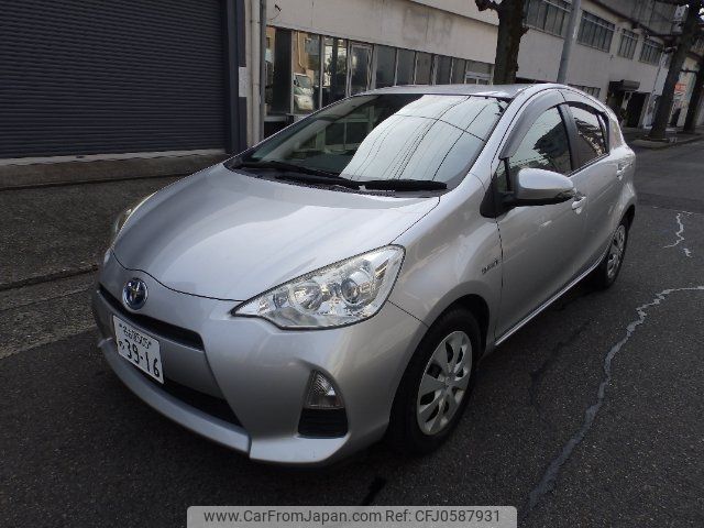 toyota aqua 2013 -TOYOTA 【名古屋 505ﾒ3916】--AQUA NHP10--215176---TOYOTA 【名古屋 505ﾒ3916】--AQUA NHP10--215176- image 1