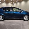 toyota aqua 2018 CFJ1675059 image 11