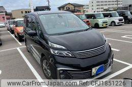 nissan serena 2017 CFJ1851226