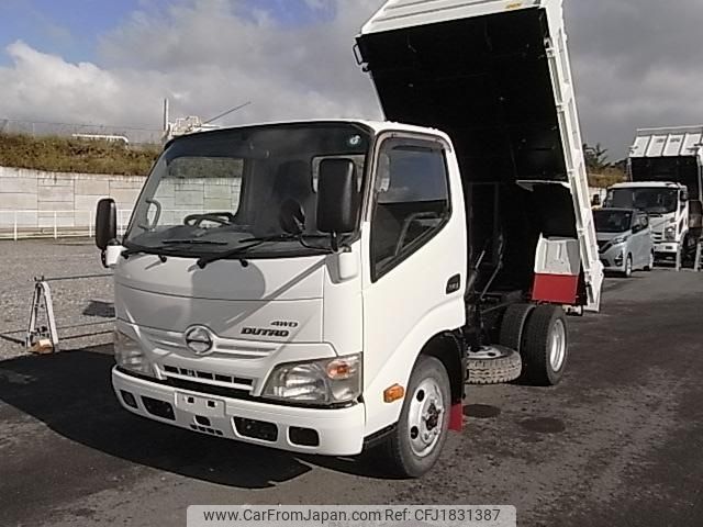 hino dutro 2012 CFJ1831387 image 1