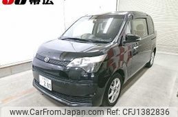 toyota spade 2013 CFJ1382836