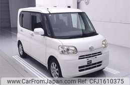 daihatsu tanto 2010 CFJ1610375