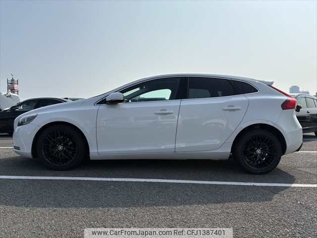 volvo v40 2014 NIKYO_KK68023 image 2