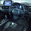 toyota c-hr 2017 quick_quick_DBA-NGX50_NGX50-2006620 image 3