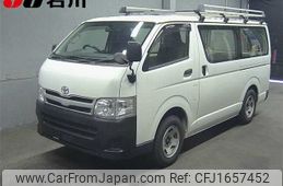 toyota regiusace-van 2012 CFJ1657452
