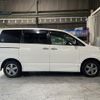 toyota voxy 2005 quick_quick_DBA-AZR60G_AZR60-0449857 image 10