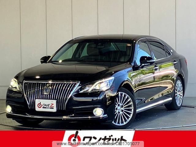 toyota crown-majesta 2017 CFJ1705077 image 1