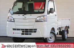 daihatsu-hijet-truck-2017-4789-car_7ddacdee-9765-4dc3-82d6-210d76415a28