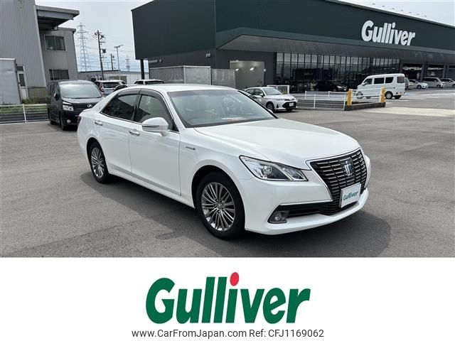 toyota crown 2015 -TOYOTA--Crown DAA-AWS211--AWS211-6004289---TOYOTA--Crown DAA-AWS211--AWS211-6004289- image 1