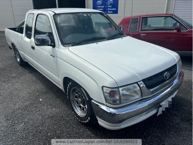 toyota hilux-sports-pick-up 2003 GOO_NET_EXCHANGE_0404420A30241004W001 image 1