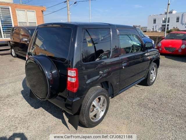 nissan kix 2012 CFJ0821188 image 2