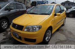 fiat punto 2004 CFJ7561384