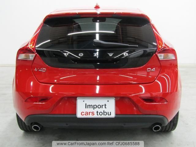 volvo v40 2017 -VOLVO--Volvo V40 MD4204T--YV1MVA8RDH2393400---VOLVO--Volvo V40 MD4204T--YV1MVA8RDH2393400- image 2