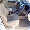 toyota land-cruiser-prado 2022 24230806 image 17