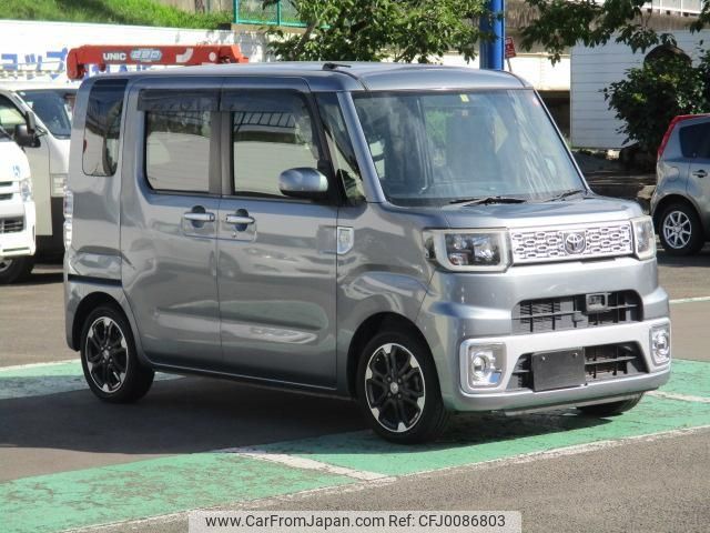 toyota pixis-mega 2016 -TOYOTA 【名変中 】--Pixis Mega LA710A--0000590---TOYOTA 【名変中 】--Pixis Mega LA710A--0000590- image 1