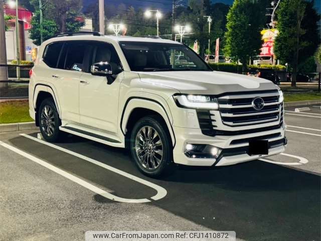 toyota land-cruiser-wagon 2023 CFJ1410872 image 1