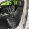 jaguar xe 2019 CFJ1507329 image 9