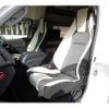 toyota hiace-van 2017 GOO_JP_700070921030241208001 image 16