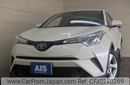 toyota c-hr 2017 REALMOTOR_N9024090058F-90