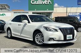 toyota crown 2016 CFJ1812075