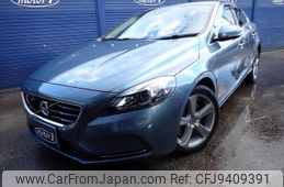 volvo v40 2013 -VOLVO 【名変中 】--Volvo V40 MB4164T--E2089300---VOLVO 【名変中 】--Volvo V40 MB4164T--E2089300-