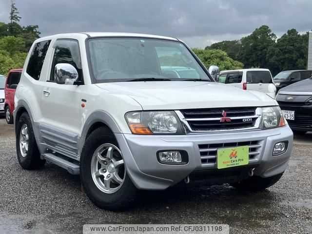 mitsubishi pajero 2001 TE3237 image 1