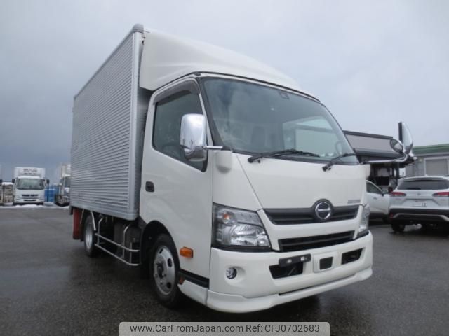 hino dutro 2018 GOO_NET_EXCHANGE_1161178A30250130W002 image 2