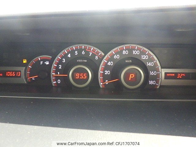 toyota noah 2011 CFJ1707074 image 2