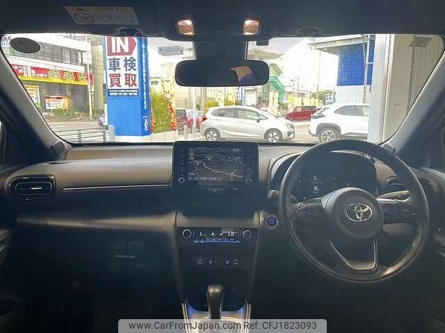 toyota yaris-cross 2024 CFJ1823093 image 2