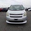 toyota noah 2007 NIKYO_JW98420 image 4