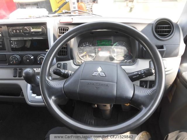 mitsubishi-fuso canter 2017 CFJ1529842 image 2