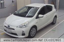 toyota aqua 2012 -TOYOTA 【一宮 530ｽ7582】--AQUA DAA-NHP10--NHP10-2132374---TOYOTA 【一宮 530ｽ7582】--AQUA DAA-NHP10--NHP10-2132374-