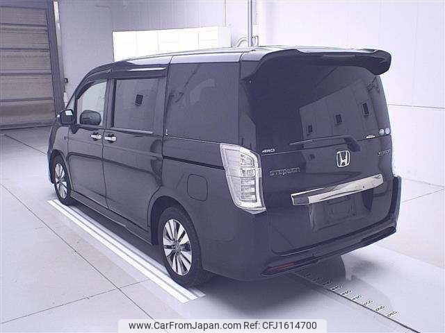 honda stepwagon 2013 CFJ1614700 image 2
