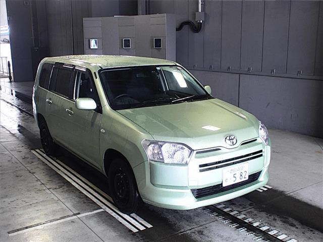 car_7e9e4495-a66e-4eca-99e6-