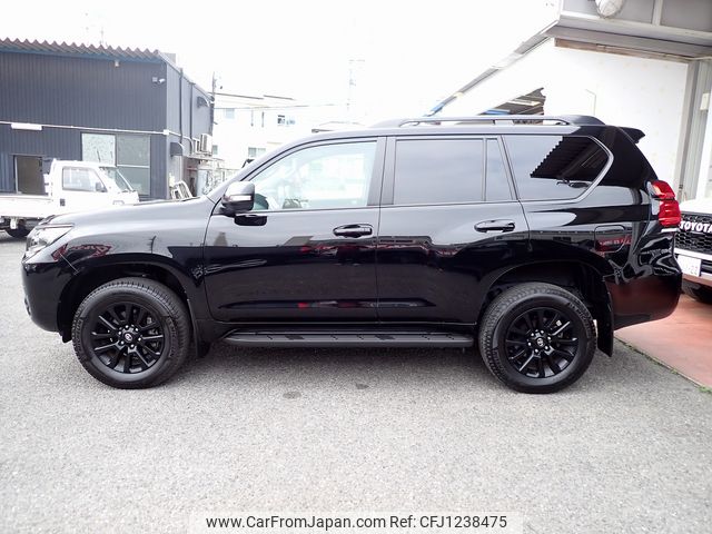toyota land-cruiser-prado 2022 25431609 image 2