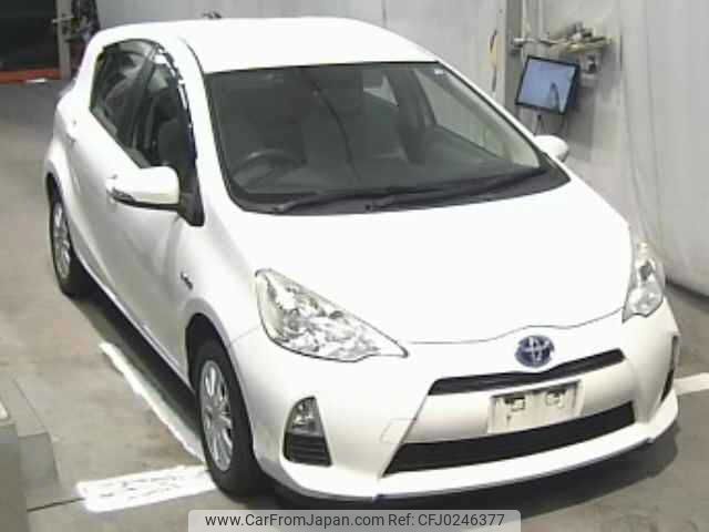 toyota aqua 2013 -TOYOTA--AQUA NHP10--6205236---TOYOTA--AQUA NHP10--6205236- image 1