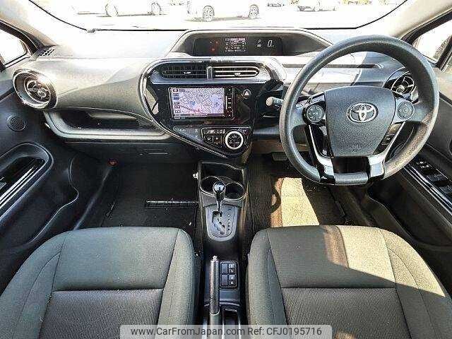 toyota aqua 2018 504928-924074 image 1