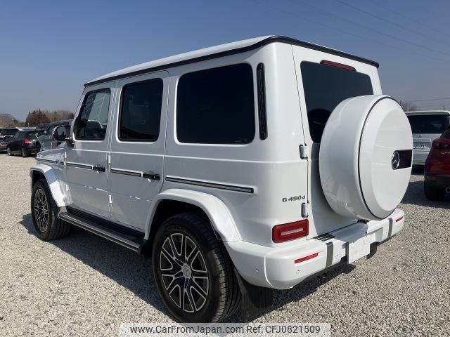 mercedes-benz g-class 2024 quick_quick_7CA-465310C_W1N4653102X004739 image 2