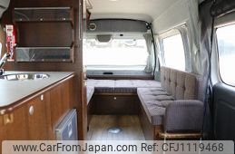 nissan nv350-caravan-van 2014 GOO_JP_700090122730250402003