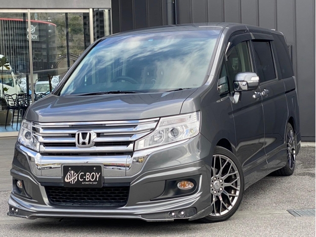 2012 Honda Stepwagon RK6 - Car Price $6,108