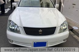 toyota crown 2005 CFJ1800019