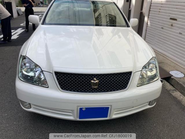 toyota crown 2005 CFJ1800019 image 1