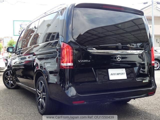 mercedes-benz v-class 2022 CFJ1550439 image 2