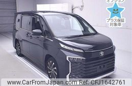 toyota voxy 2022 CFJ1642761