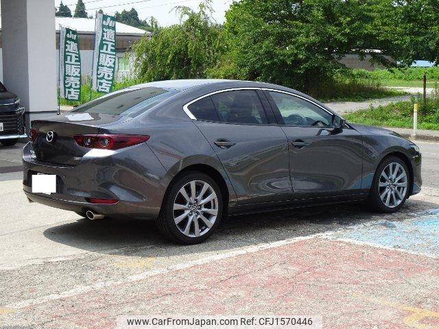 mazda mazda3 2022 CFJ1570446 image 2