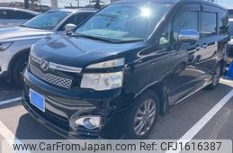 toyota voxy 2011 CFJ1616387